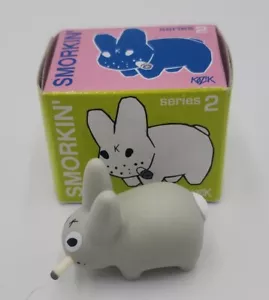 Kidrobot SMORKIN' LABBIT Series 2 GREY Mini Vinyl Figure 1.5" Frank Kozik - Picture 1 of 6