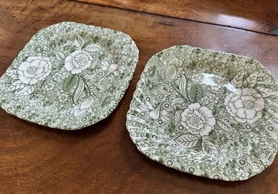 Platos de ensalada vintage Tiffany & co / Johnson Brothers Liberty vendidos como un par Foto 1 de 4