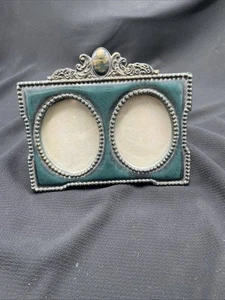 Beautiful 2.5" x 3" Ornate Double Oval Photo Frame Turquoise & Gold W/ Glass - Picture 1 of 6