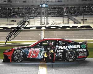 2024 Martin Truex Jr Bass Pro Shops Daytona 500 Signed Auto 8x10 Photo COA - Picture 1 of 1
