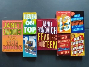 Stephanie Plum 9, 11-16, 18, Posten von 8 Büchern, To the Nines, Fearless Fourteen - Bild 1 von 3