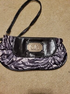 Gia Milani Black, Grey, & white Handbag Clutch with Strap Wristlet Pre-Owned - Picture 1 of 4