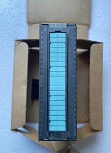 Siemens 6ES7 331-7PF01-0AB0; 6ES7331-7PF01-0AB0; 8 AI RTD - Imagen 1 de 4
