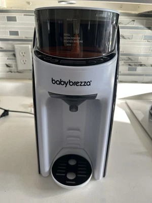 Babybrezza Advanced Instant Bottle Warmer with Nightlight 3 Temperatures - Image 1 of 3
