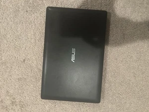 Asus laptop Model X200CA - Picture 1 of 3