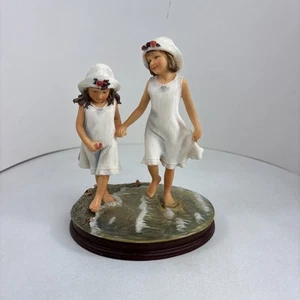 Demdaco Mama Says " Take Care Of Your Sister " Figurine Kathy Andrews Fincher - Picture 1 of 6