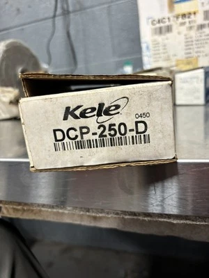 Fuente de alimentación cerrada regulada 24VCC Kele DCP-250-D montaje DIN Foto 1 de 2