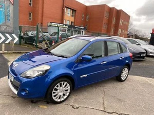 2011 Renault Clio 1.5 dCi Dynamique TomTom Sport Tourer Euro 5 5dr ESTATE Diesel - Picture 1 of 17