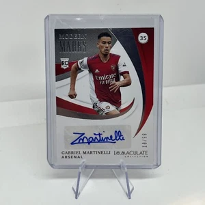 2021 Panini Makulate Gabriel Martinelli Modern Marks Rookie Arsenal Auto/99 - Bild 1 von 3