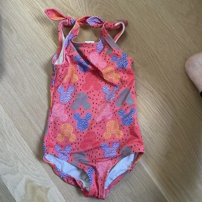 Traje de baño colección Disney niñas 5 Mickey Mouse Hanna Andersson vacaciones de verano Foto 1 de 3