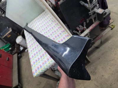 03-08 TOYOTA COROLLA S PANEL BASCULANTE IZQUIERDO MOLDURA INFERIOR OEM NEGRO 209 DAÑADO Foto 1 de 4