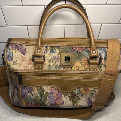 Antiga Bagagem de Lazer Anos 80 Tapeçaria Bege Floral Bolsa de Transporte Couro Sintético Acabamento Bronzeado - Imagem 1 de 4