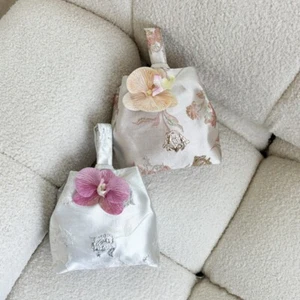 Chinese Style Hanfu Knot Wrist Bag Embroidery Festive Sugar Bag Ladies/Girls - Picture 1 of 16