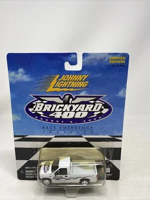 Johnny Lightning - Race Emergency Chevy Pick-Up - Brickyard 400 2000 New - Image 1 of 4
