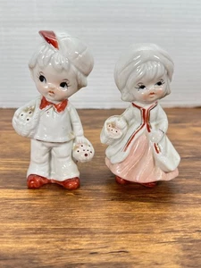 Vintage Mid-Century White Ceramic Boy & Girl Figurines with Baskets – Taiwan 195 - Picture 1 of 9