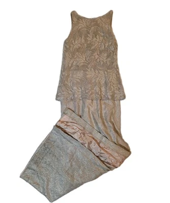 Vestido Formal Huey Walzer For Saks Beige Tostado Brillante Tejido Forrado abertura... Foto 1 de 4