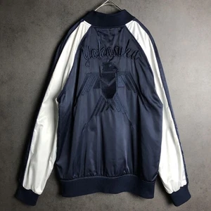 Sukajan, Blusa reversibile, disegno ricamo, bianco navy, L - Foto 1 di 13