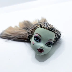 First Wave Frankie Stein Monster High Puppe Ersatzteil Kopf 🟡12 (lesen) - Bild 1 von 7