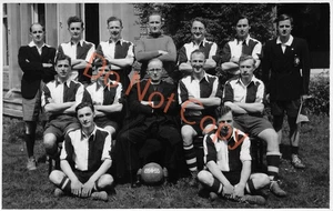 East Grinstead Football Team 1954-55 and Vicker Photograph (Z040)5.5”x 3.5" - Picture 1 of 3