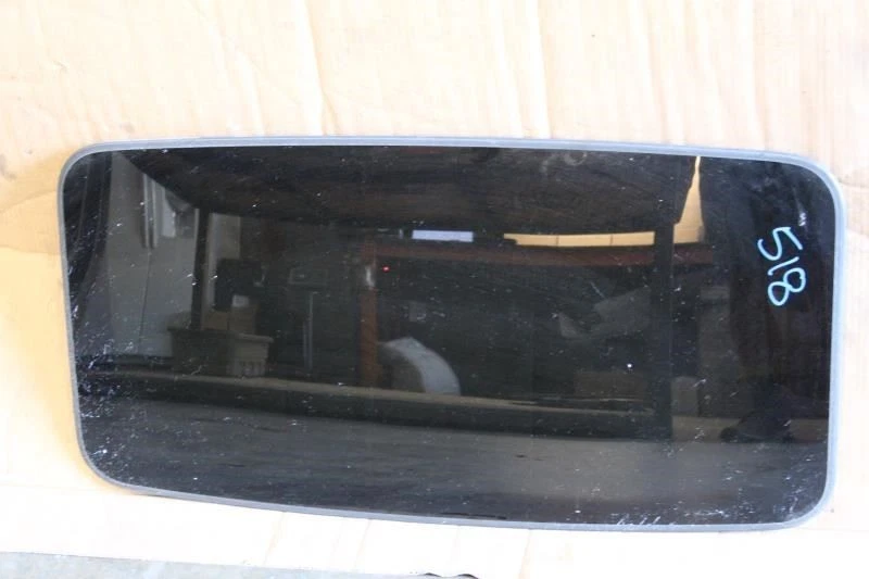 2005 VOLVO XC90 SUN ROOF GLASS WINDOW (SCRATCHES) Foto 1 de 4