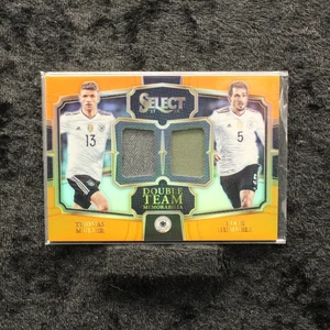 Panini Select Soccer Thomas Müller Tappetini Hummels /75 Memorabilia Doppia Squadra - Foto 1 di 2