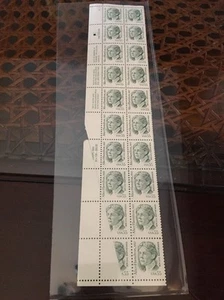 2940.55 Hamilton. Striscia piastra da 20. Due francobolli in basso a sinistra ostruzione della stampa - Foto 1 di 3
