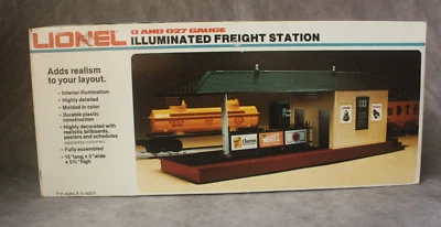 Lionel O & O27 Gauge Illuminated Freight Station 6-2129 - Image 1 of 4