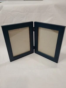 Set of 2 Dark Blue Double Hinged Wood Frames Unbranded Portrait 5"x7" - Picture 1 of 11