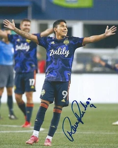 Raul Ruidiaz Signed 8×10 Photo Seattle Sounders FC MLS Soccer Autographed COA - Picture 1 of 1