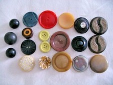 Lot of 20 Vintage Art Deco Sewing Buttons Lucite &/or Bakelite Metal MOP