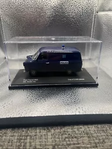 Vanguards VA06616 Ford Transit Mk11 Section Van Met Police 1:43 Scale Boxed - Picture 1 of 4