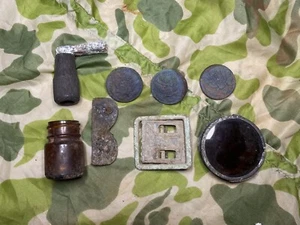 US WWII RELICS Lot Battle Of The Bulge WW2 Artifacts Rare! Combat Belt Buckle! - Imagen 1 de 5