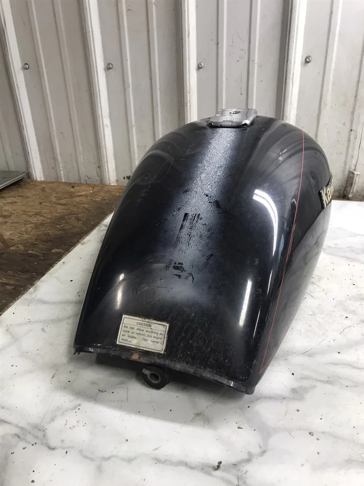 Depósito de gasolina 82 Kawasaki CSR KZ 650 KZ650 Foto 1 de 4