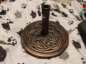 42 lbs. Patio Umbrella Base in Antique-Bronze 120$ New At Home Depot - Picture 1 of 4