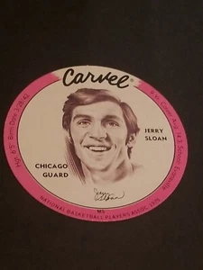1975 CARVEL BASKETBALL DISC JERRY SLOAN CHICAGO BULLS NEUWERTIG PINK - Bild 1 von 2