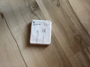 Lightning USB Genuine OEM iPhone Charger Charging Cable A1480 - (1m) - Zdjęcie 1 z 2