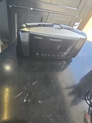 Emerson Research CKS5055S Reloj Despertador Doble Radio AM/FM Juego de Tiempo Inteligente Foto 1 de 2