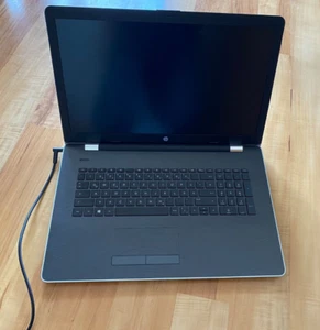 HP 17,3" Laptop hp 17-ak057ng / 8 GB Arbeitsspeicher - Bild 1 von 3