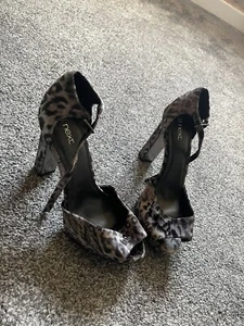 Zapatos de tacón alto Next para mujer, talla 6, tacón grueso, estampado animal, - Imagen 1 de 8