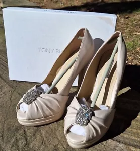 Tony Bianco Ladies 9 Bridal Shoes rhinestone Pearl platform heel Sparkly Glitter - Picture 1 of 24