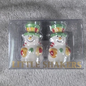 Mini muñecos de nieve de cerámica navideña sal y pimienta pequeños agitadores NUEVO  - Imagen 1 de 8