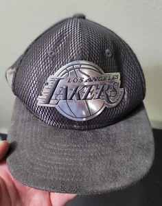 Rare New Era Youth Los Angeles Lakers Chrome Reflective Suede Cap Snapback hat - Picture 1 of 8
