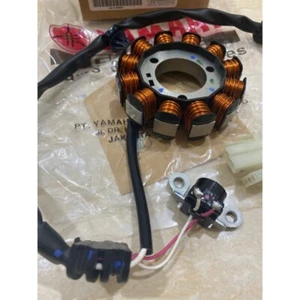 B74-H1410-00 YAMAHA XMAX-300 XMAX-250 TRICITY-300 STATOR ASSY GENUINE NEW - Picture 1 of 7