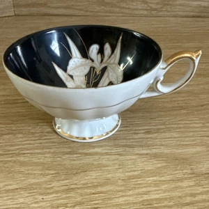 Hand painted VTG White With Black Interior teacup white iris made in Japan. - Picture 1 of 10