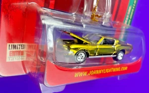 Johnny Lightning 68 Shelby GT-500 Edición Limitada Dorado Cromo 1 de 10.000. zz - Imagen 1 de 4