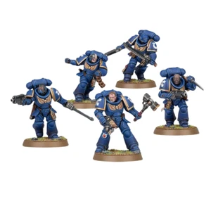 Warhammer 40k Space Marines - 5x Assault Intercessors, New on Sprue, No Box - Picture 1 of 3