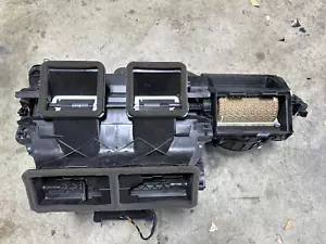 For BMW E93 OEM M3 HEATER CORE Blower motor N/A E92 E90 S65 V8 - Picture 1 of 4