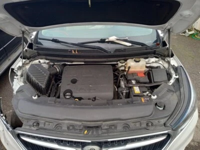 Used Front Right Seat Belt Front fits: 2018 Buick Enclave bucket driver buckle F - Image 1 of 4