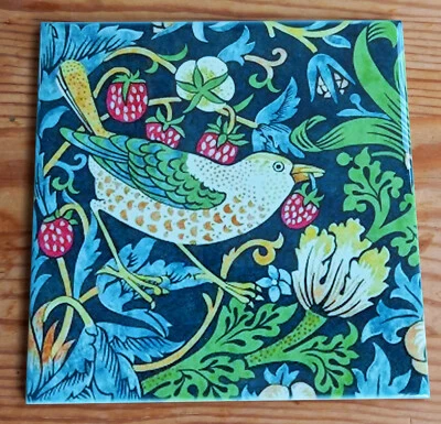 William Morris tiles "Strawberry Thief (detail)"  (12 designs, 15 x 15cm) - Image 1 of 2
