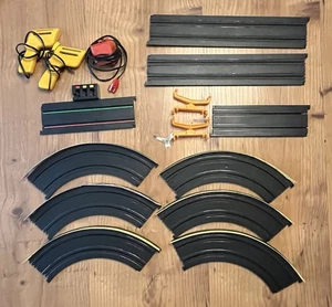 Aurora AFX Tomy HO Slotcar Schienen Lot Teile Stücke gerade gebogen nicht getestet - Bild 1 von 11